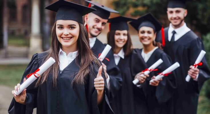 Best International University Scholarships for Pakistani Students